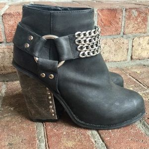 Jeffrey Campbell moto bootie heels leather 7M
